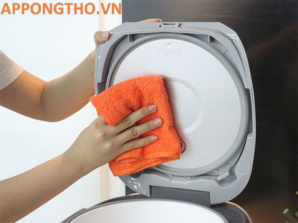 D:THANH HONGCONTENTTTBH250410 lỗi thường gặp ở nồi cơm điện do sử dụng sai cáchẢnh 10 lỗi thường gặp ở nồi cơm điện do sử dụng sai cách10-loi-thuong-gap-o-noi-com-dien-do-su-dung-sai-cach-10.png