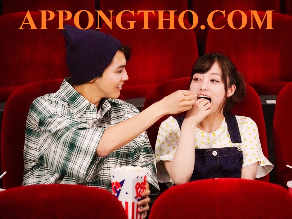 Hôn nhau ở rạp chiếu phim có sao không?