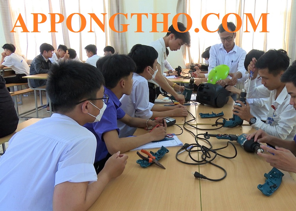 ✅ 6. Điện tử – Điện công nghiệp